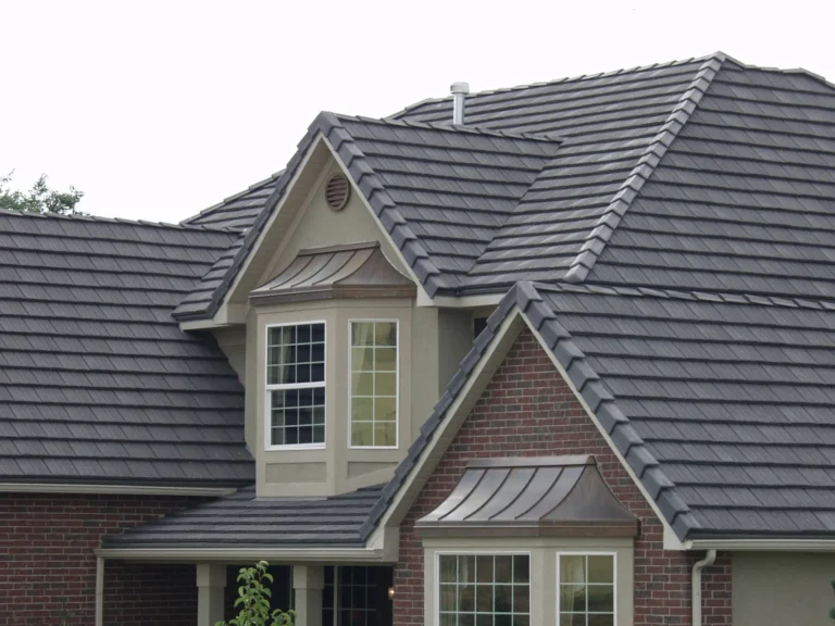 Bartile Legendary Split Timber roof in #695 Black Hills Clay