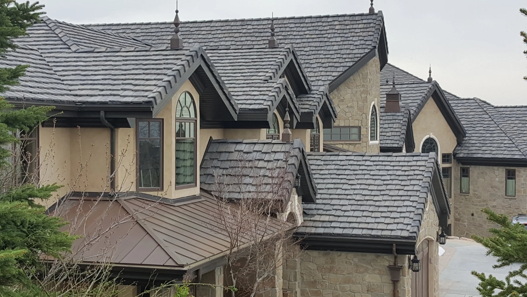 New England Slate, Bartile #613/#415, Swirl Brush texture, Ruffcut edge, Cottage layout (photo 1)