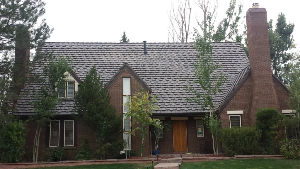 Split Timber, Bartile #341 Westwood Blend, Ruffcut edge, Cottage layout (photo 1)