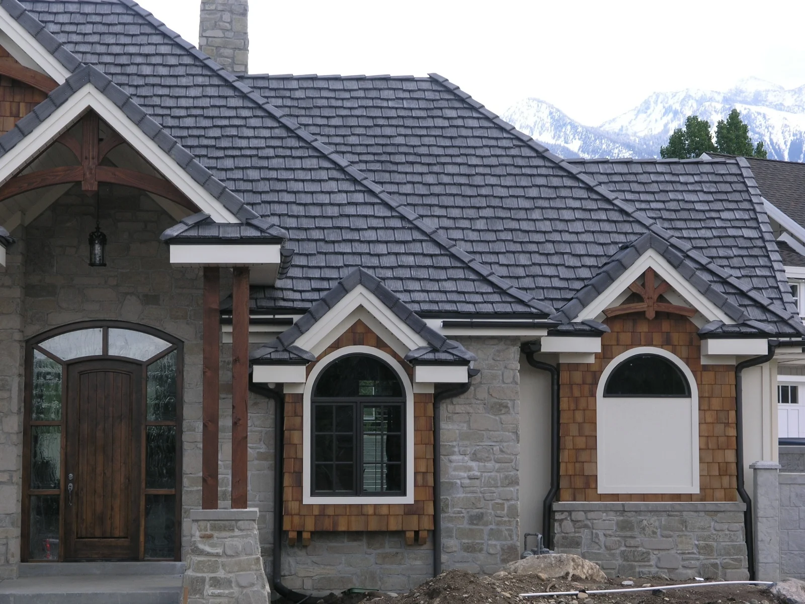 Split Timber, Bartile #415 Ranch Blend, Swirl Brush texture, Ruffcut edge, Cottage layout (photo 1)