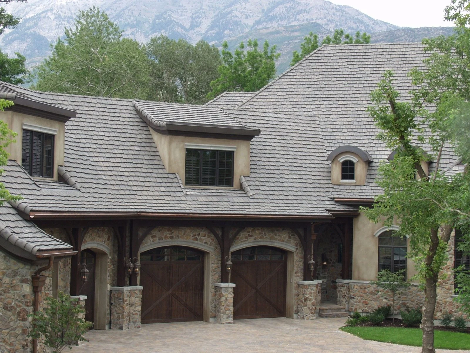 New England Slate, Bartile #392, Swirl Brush texture, Ruffcut edge, Cottage layout (photo 1)