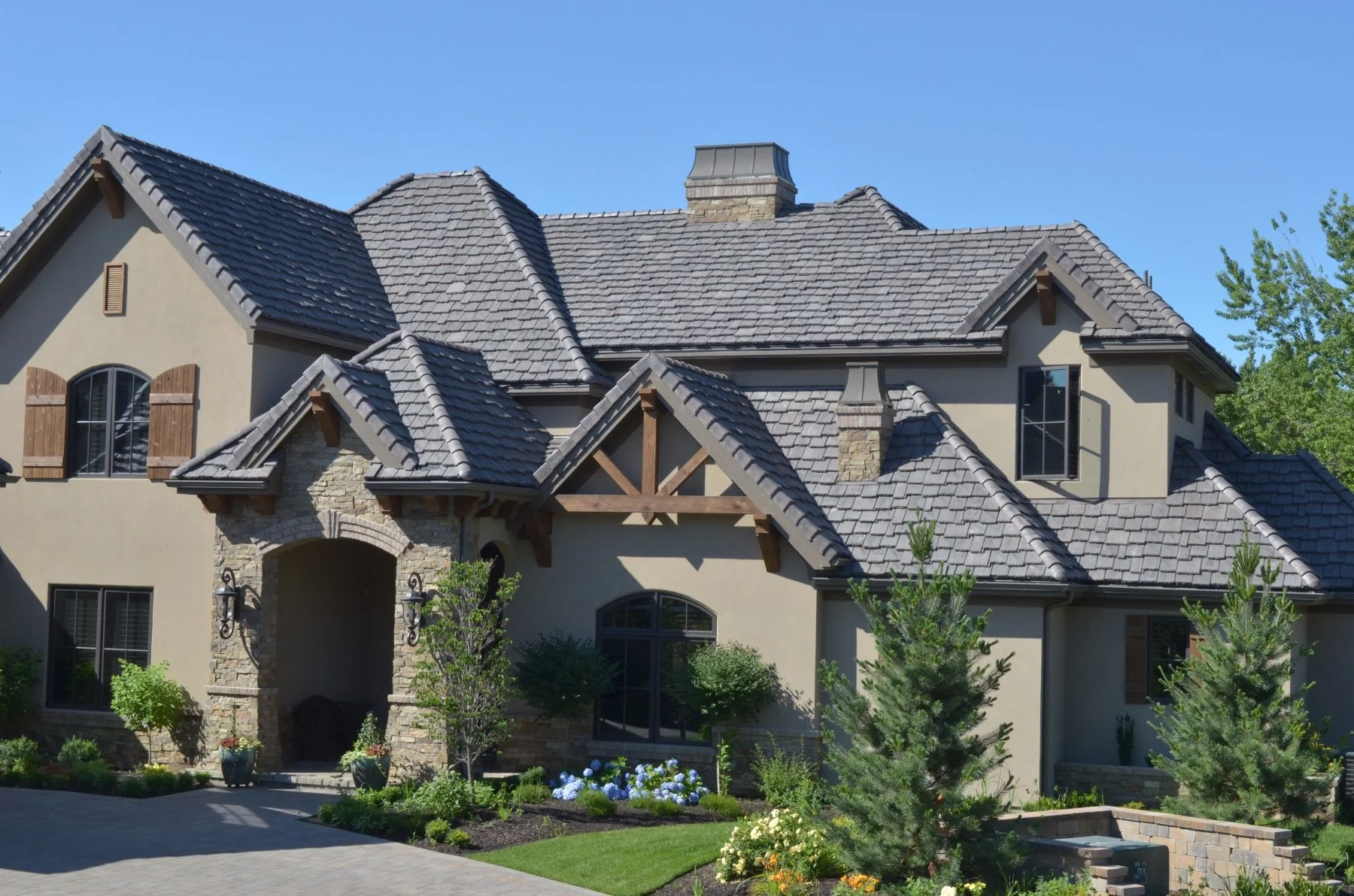 Yorkshire Slate, Bartile #613 Taupe, Ruffcut edge, Cottage layout (photo 1)